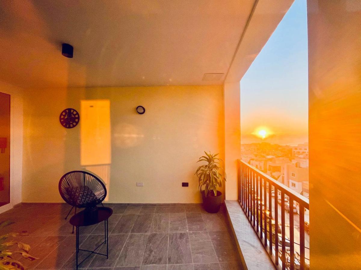 190 Sqm Apartment In Swieqi With Views And Free High Speed Wifi Is-Swieqi Exterior photo